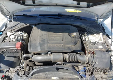 2018 Jaguar Xe 25T из США, поврежденный, VIN SAJAR4FX7JCP35825